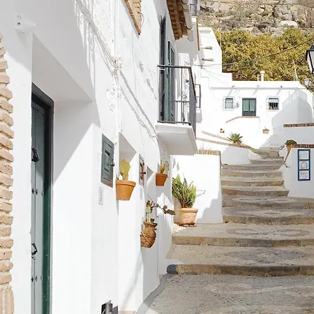 Pizarrillas: Tu Hogar En Blanco Pueblo Frigiliana