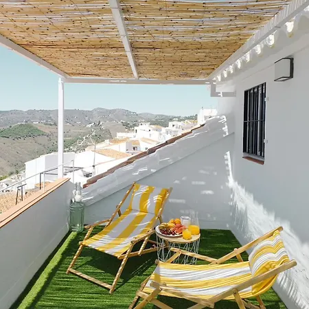 Pizarrillas: Tu Hogar En Blanco Pueblo