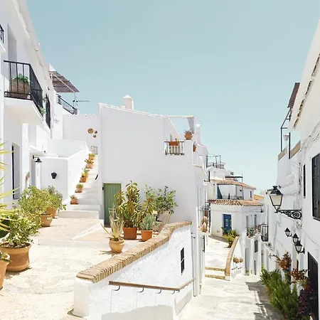 Pizarrillas: Tu Hogar En Blanco Pueblo *