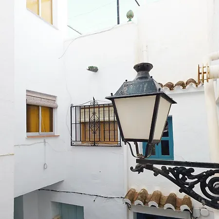 Holiday home Pizarrillas: Tu Hogar En Blanco Pueblo Frigiliana