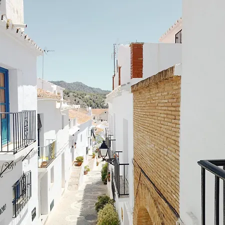 Pizarrillas: Tu Hogar En Blanco Pueblo Holiday home