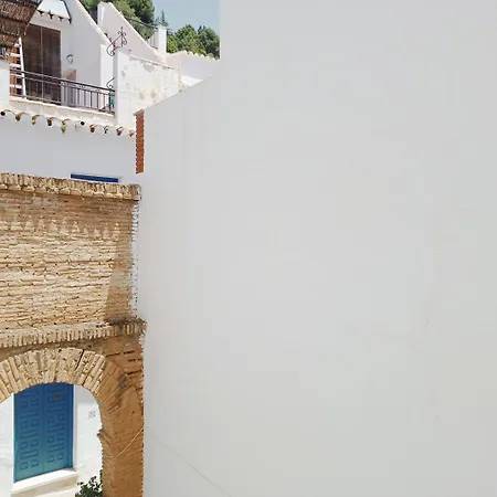 Pizarrillas: Tu Hogar En Blanco Pueblo *
