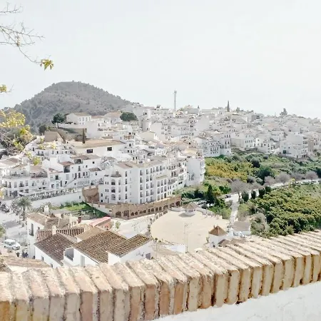 Pizarrillas: Tu Hogar En Blanco Pueblo Holiday home